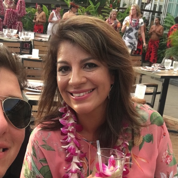 Meet your Posher, Marisa - Picture 2 of 16